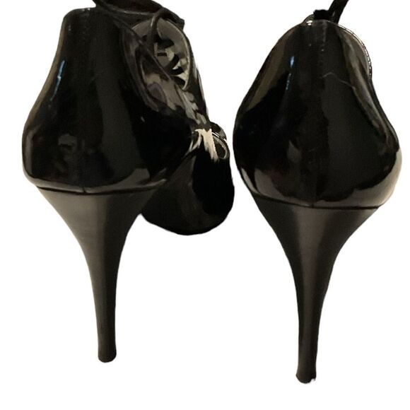 GUESS by MARCIANO Mary Jane black Patent Leather Tie‎ Laces Peep Toe size 9.5 - Picture 7 of 7